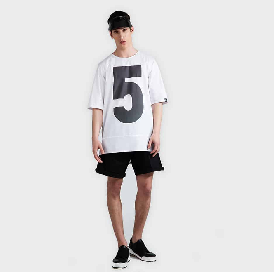 T-shirt with printed number "5"